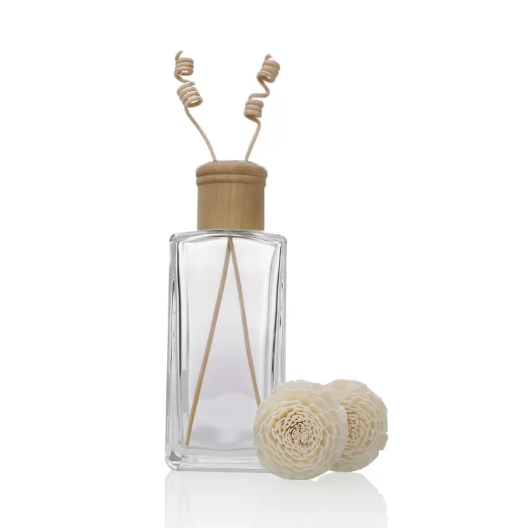 China 250ml Square Cylinder Wooden Lid Aromatherapy Glass Bottle Factory & Wholesaler | Glint Featured Image