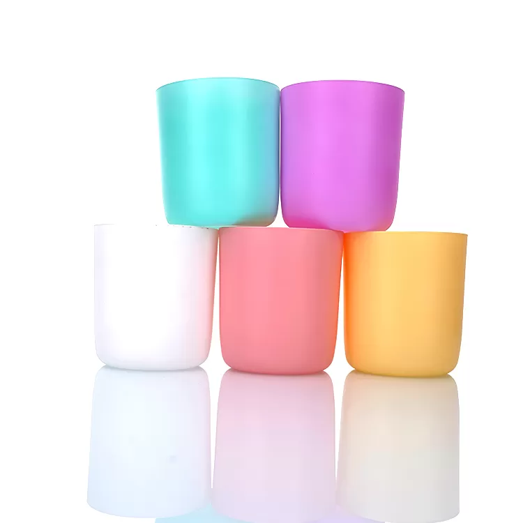 China Green Color Round Bottomed Curved Candle Jar 300ml Factory & Wholesaler | Glint Featured Image