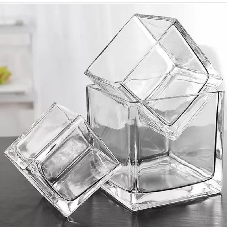 China 130ml Simple Luxury Candle Glass Jar Scented Candle Cup Factory & Wholesaler | Glint Featured Image