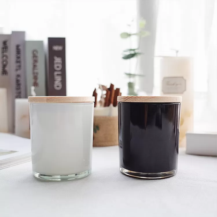 China 310ml Black White Internal Spray Color Glass Candle Jar Factory & Wholesaler | Glint Featured Image