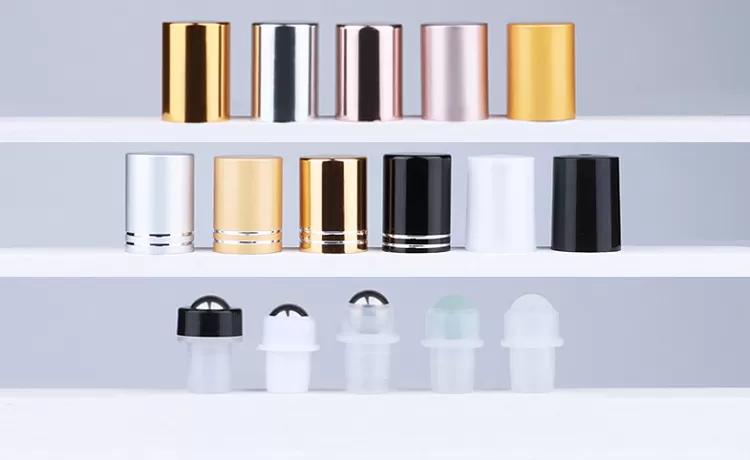China 10ml 15ml Amber Matt Glass Roll-on Bottle with Steel Ball Factory & Wholesaler | Glint Featured Image