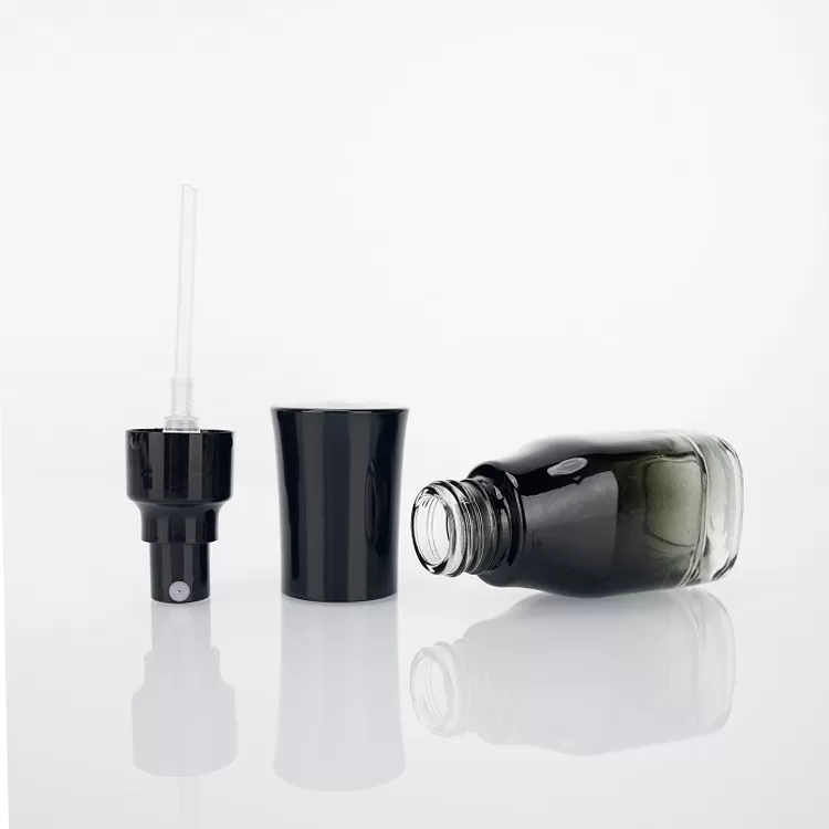 China Gradient Black Glass Cosmetic Set Factory & Wholesaler | Glint Featured Image