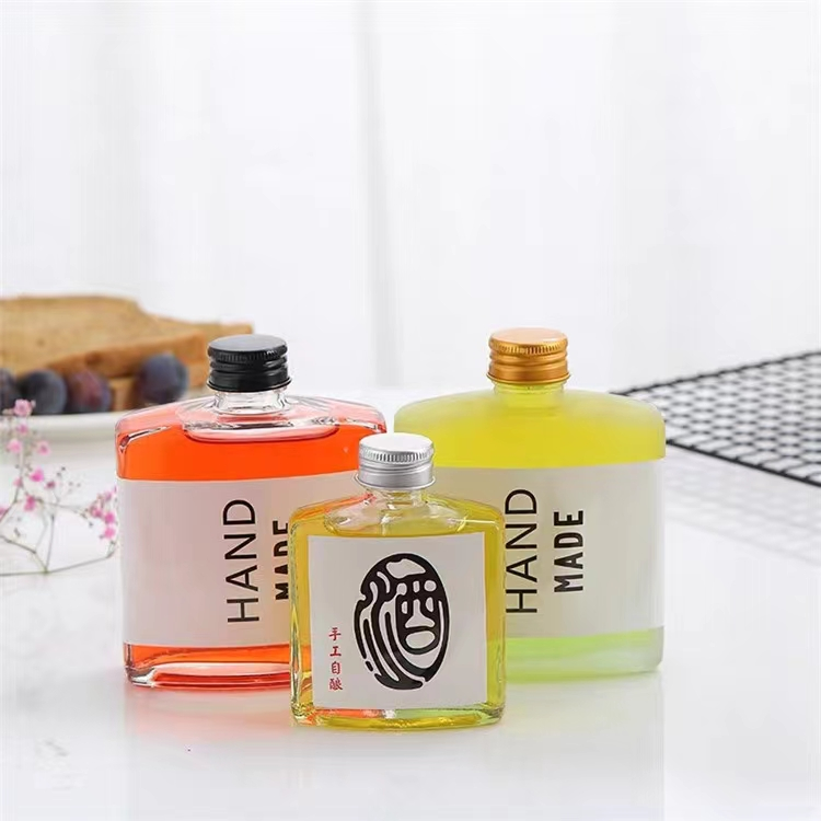 China 100ml Mini Glass Coffee Whisky Bottle Factory & Wholesaler | Glint Featured Image